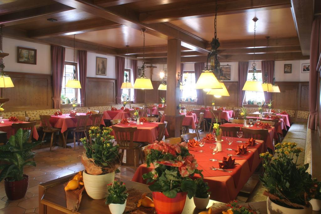 Gasthaus Hirsch Hotel Капелродек Екстериор снимка